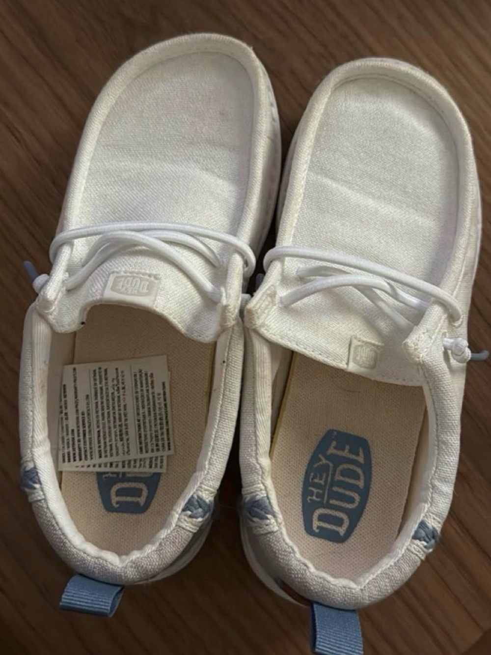 Kids white casual sneaker